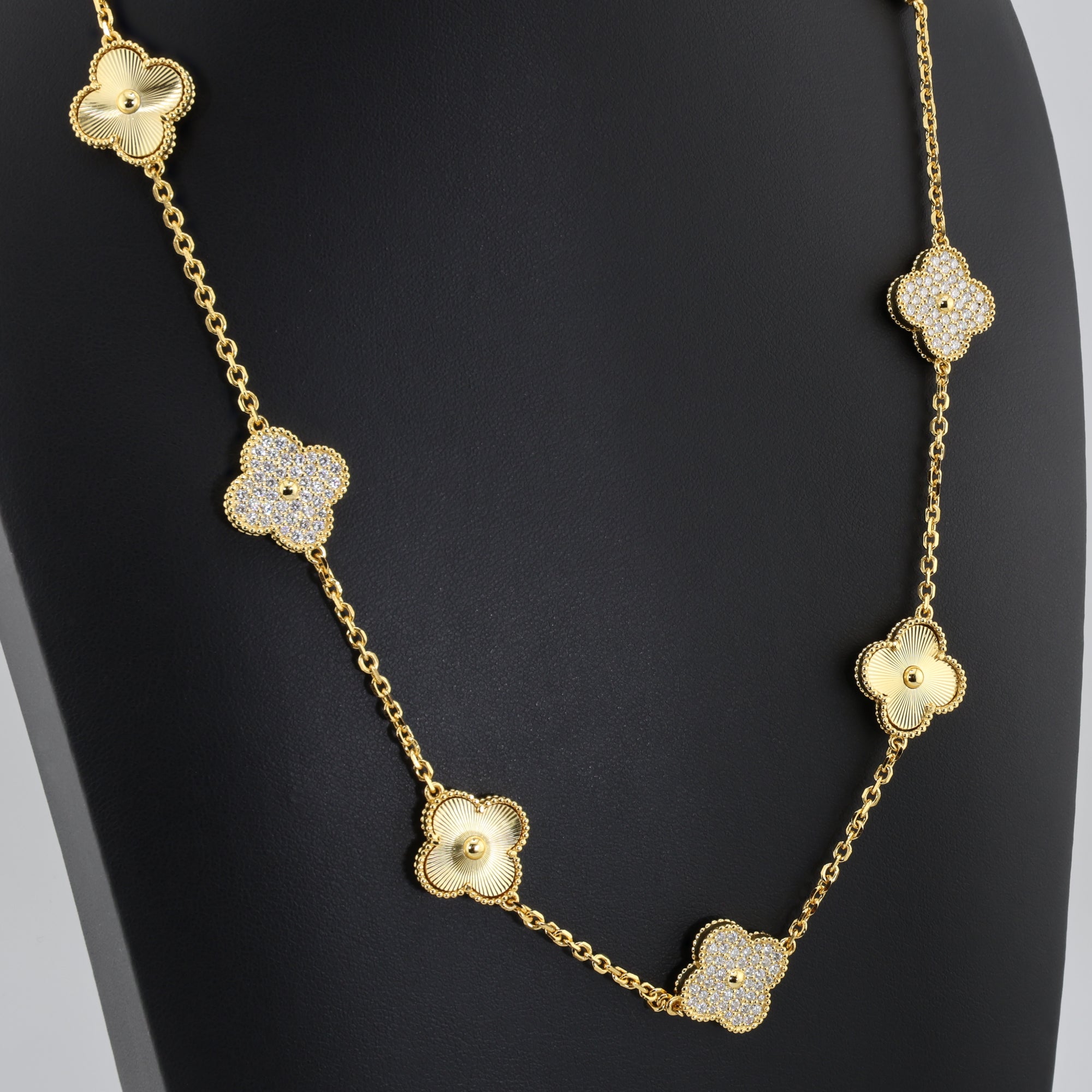 Fleur de Lumière Necklace