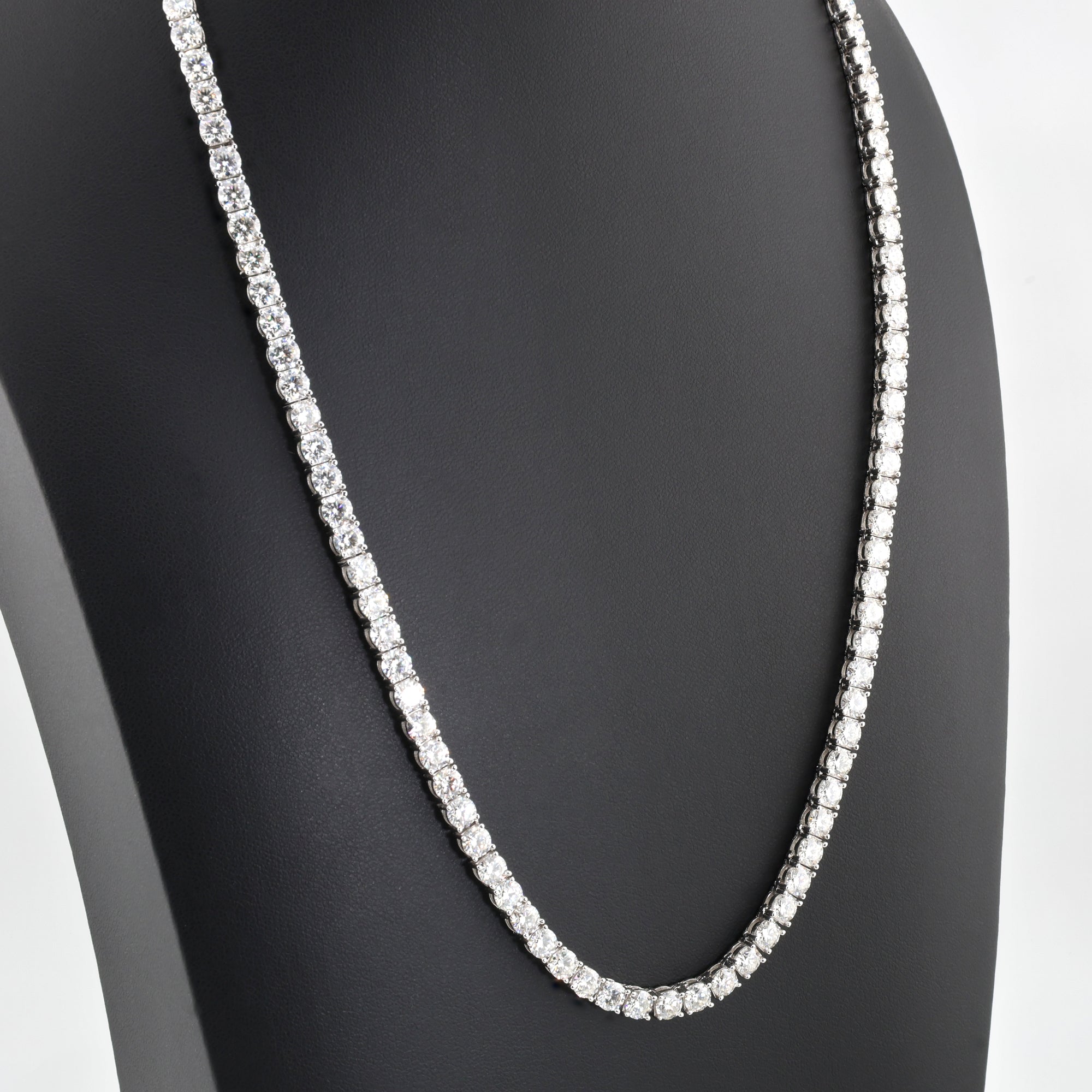 Executive Cut (4MM) Glacier White Tennis Necklace