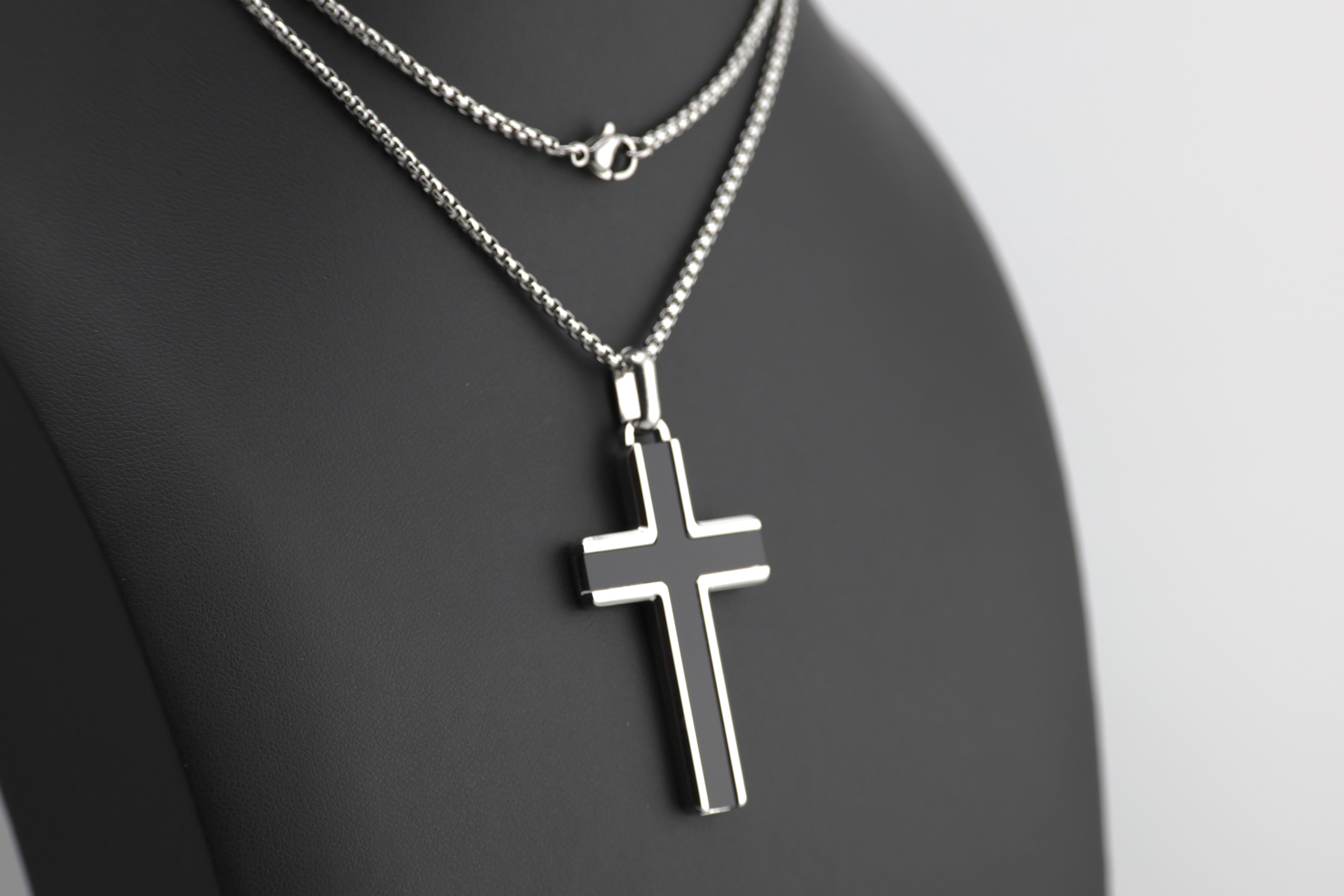 Obsidian Celestia Cross XL