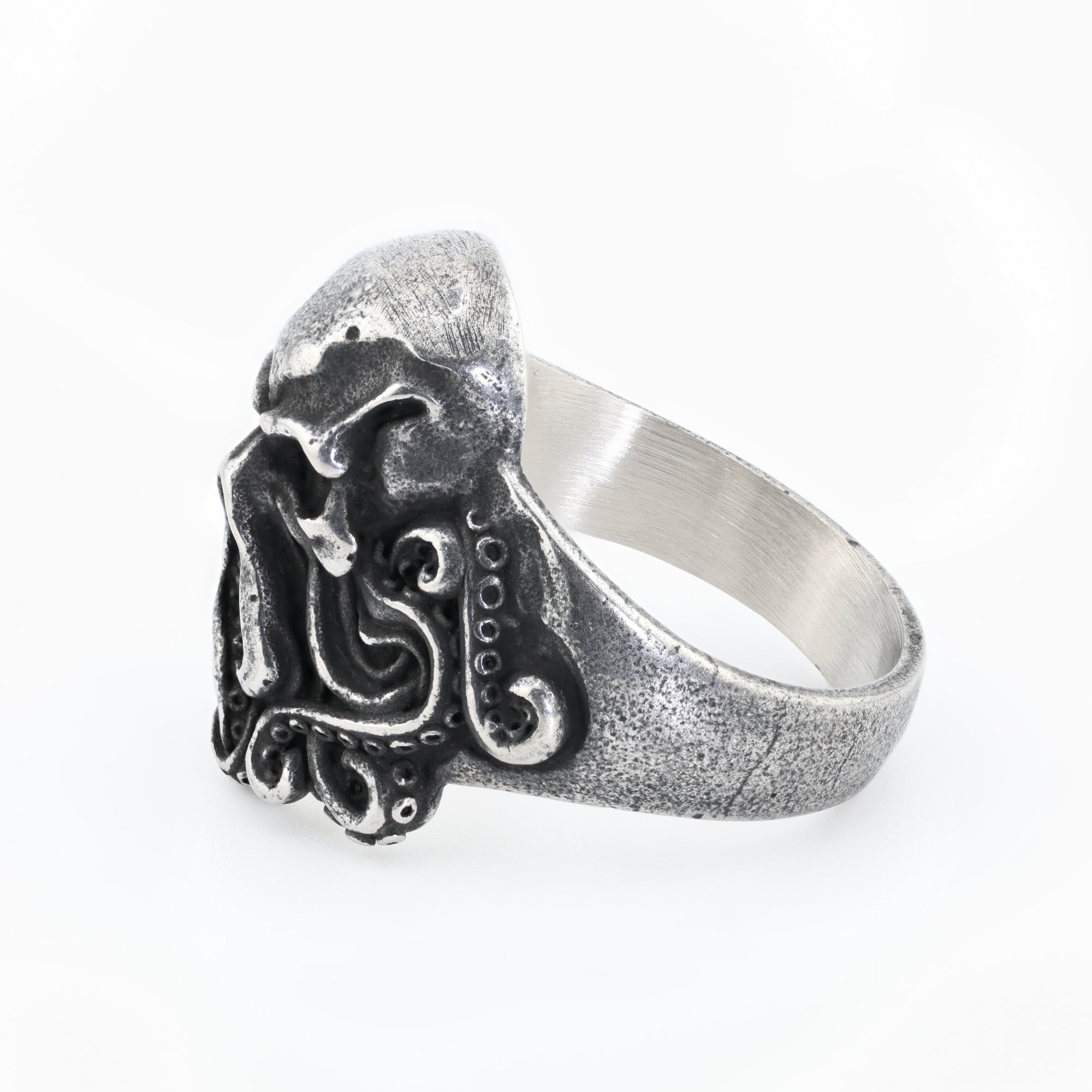 Abyss Sovereign Ring