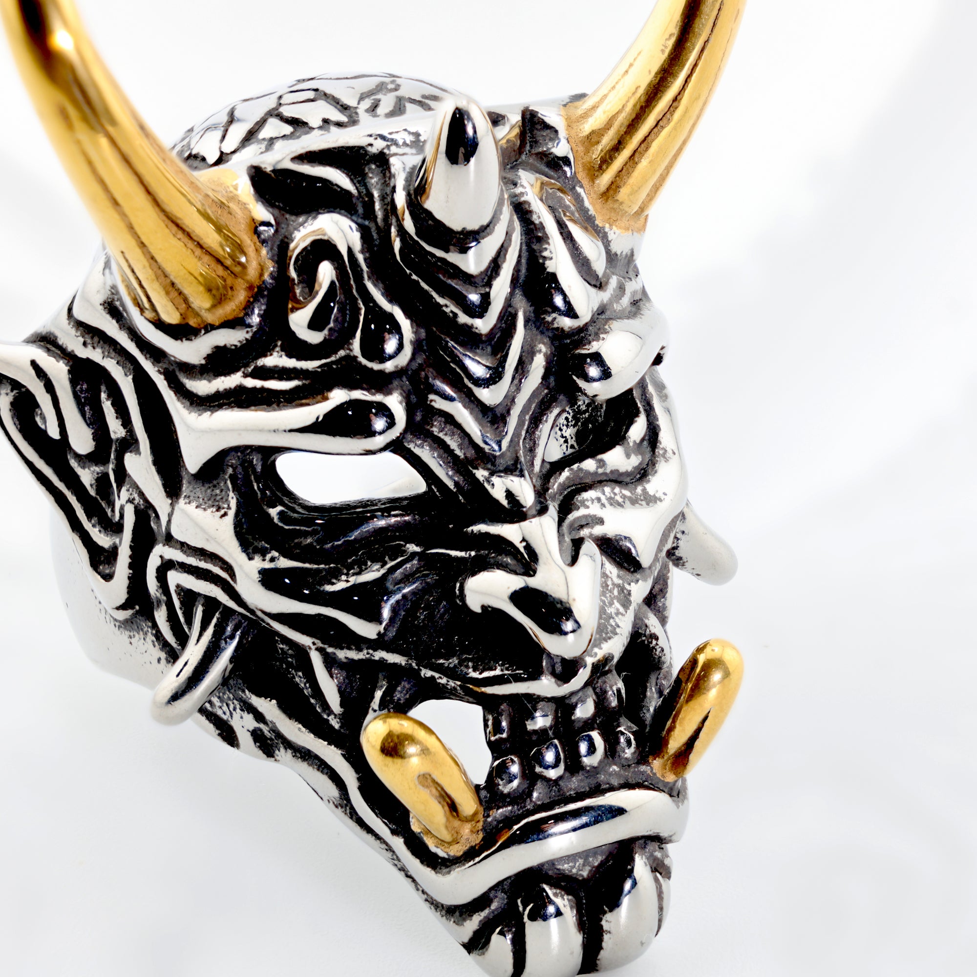 Gold Oni Sovereign Ring