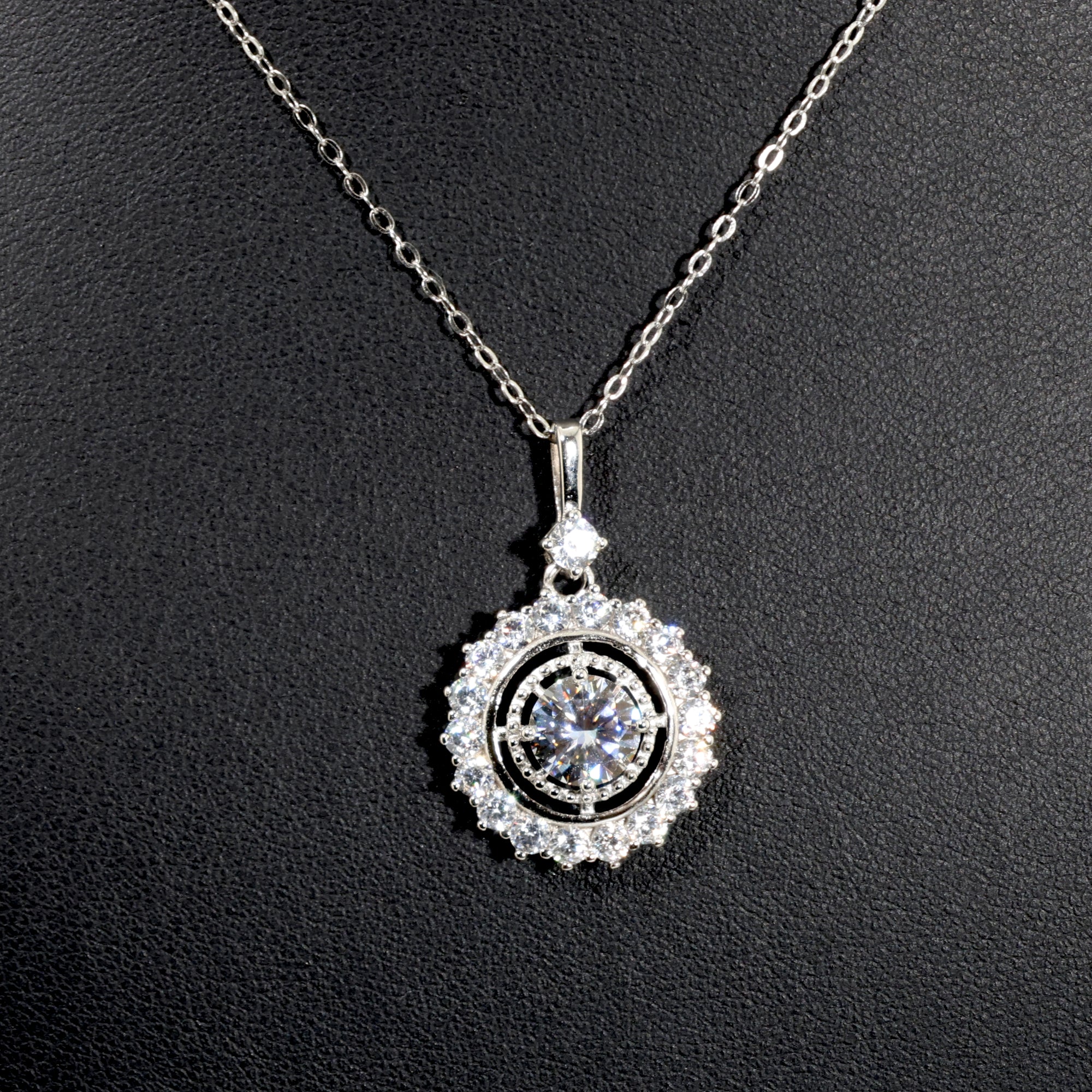 Solaris Pendant