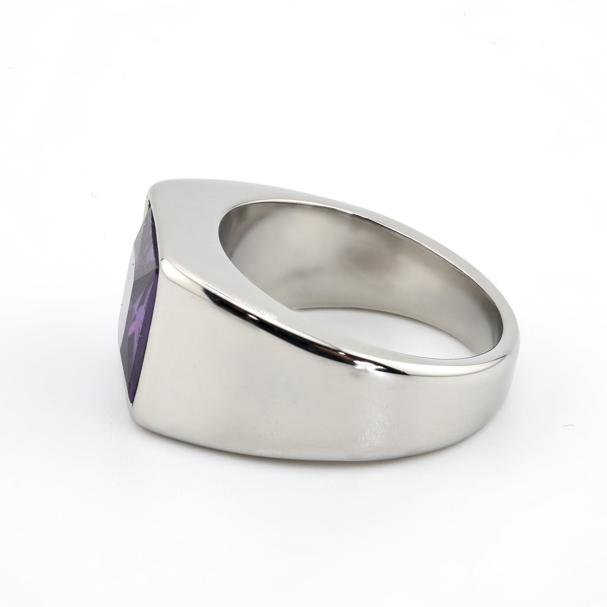 Amethyst Sovereign Signet Ring