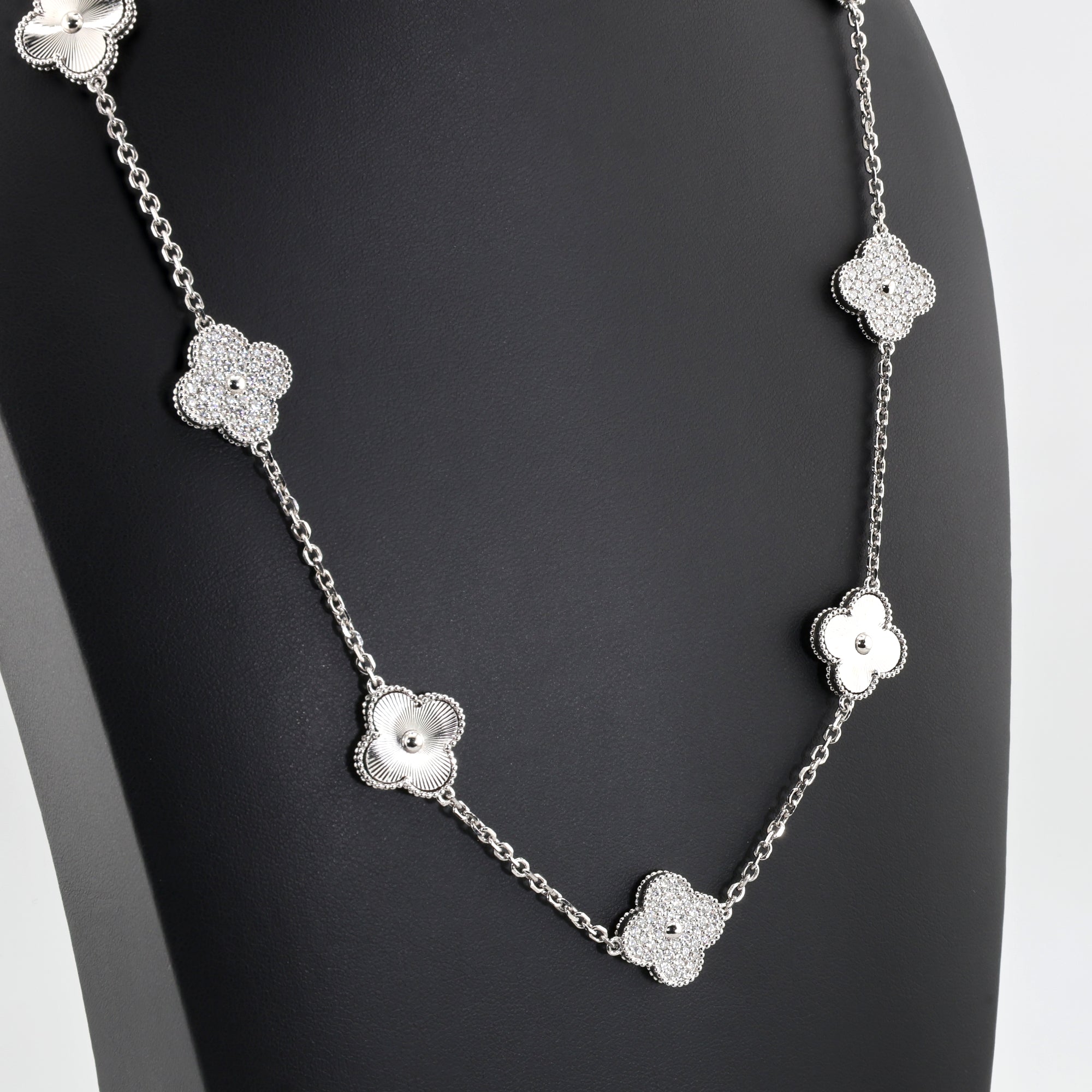 Fleur de Solis Necklace